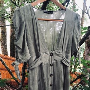 🌺3/$29🌺 Stevie Nicks ✨ Sage Green midi dress